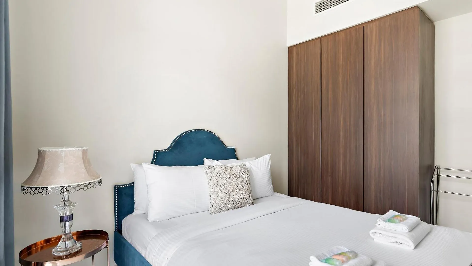 Executive And Modern 1Bdr In Vera Tower Business Bay Dubai 0*,  United Arab Emirates